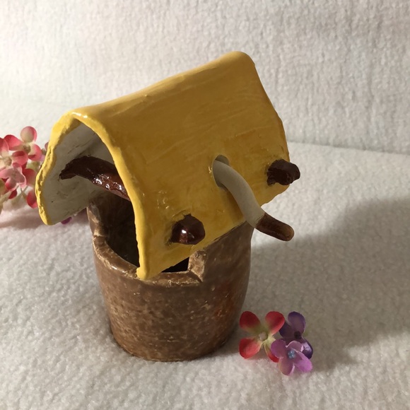 MANGO TREE STUDIOS Ceramic Wishing Well with Water Bucket 4.5” PJS Artist OOAK - Picture 1 of 11